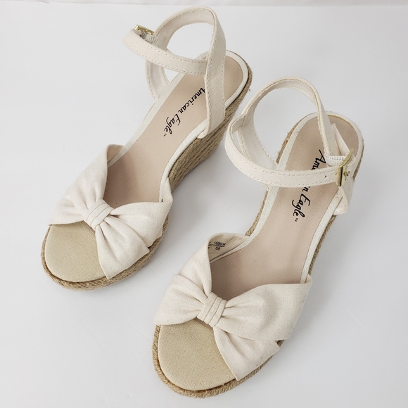 American Eagle Outfitters Shoes - AE Cream Fabric Bow Wedges